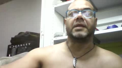 Snapshot of heistt chatting on October 2025 01:19:01 AM Heist Stein online show from October 2025 01:19:01 AM