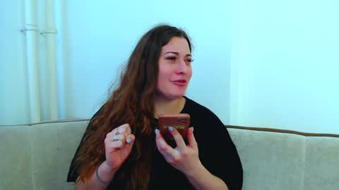 helen_adams_ online show from January 2025 10:10:02 AM