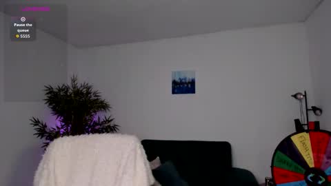 Snapshot of helen_miller chatting on October 2025 09:04:02 PM helen_miller online show from October 2025 09:04:02 PM