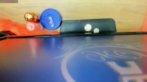 Helen online show from October 2025 06:03:02 PM