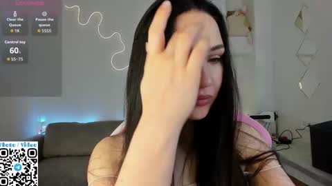 helen_spark online show from October 2025 02:04:02 AM