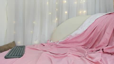 Snapshot of helen_zen chatting on March 2026 08:09:01 AM helen zen online show from March 2026 08:09:01 AM