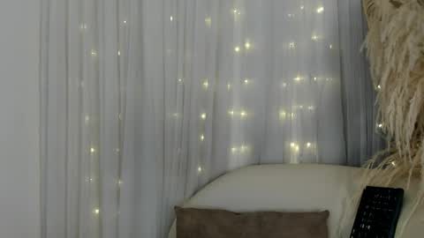 Snapshot of helen_zen chatting on April 2026 08:14:01 PM helen zen online show from April 2026 08:14:01 PM