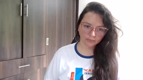 Snapshot of helena018 chatting on October 2025 03:42:02 PM helena online show from October 2025 03:42:02 PM