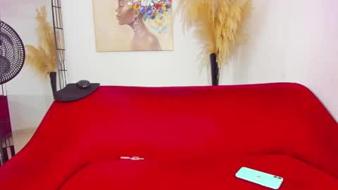 Snapshot of helena_copper chatting on December 2024 06:43:02 AM HELENA COPPER online show from December 2024 06:43:02 AM