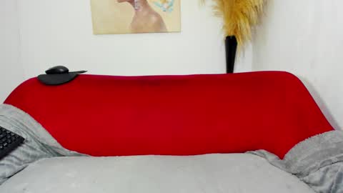 Snapshot of helena_copper chatting on February 2025 07:18:01 AM HELENA COPPER online show from February 2025 07:18:01 AM