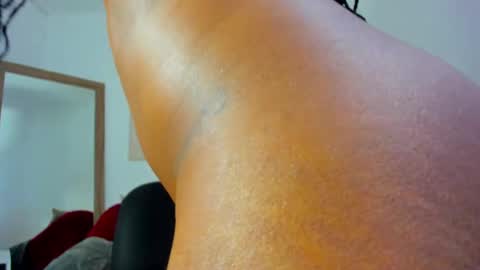 Snapshot of helena_copper chatting on February 2025 04:58:02 AM HELENA COPPER online show from February 2025 04:58:02 AM