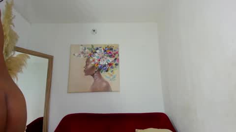 Snapshot of helena_copper chatting on March 2025 04:06:01 AM HELENA COPPER online show from March 2025 04:06:01 AM