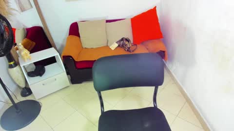 Snapshot of helena_copper chatting on March 2025 03:18:02 AM HELENA COPPER online show from March 2025 03:18:02 AM