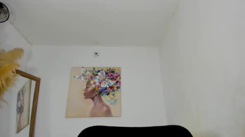 Snapshot of helena_copper chatting on March 2025 04:13:01 AM HELENA COPPER online show from March 2025 04:13:01 AM