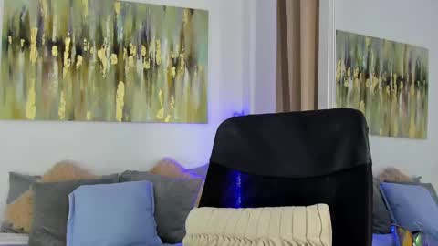 Helena Santos  online show from January 2025 06:13:01 PM