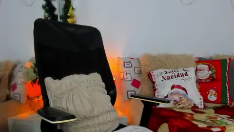 Helena Santos  online show from December 2025 11:04:02 AM