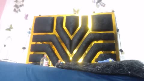 helenahotwet online show from October 2025 01:20:01 PM