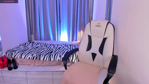 Snapshot of helenaregal chatting on December 2024 01:58:01 PM Helena online show from December 2024 01:58:01 PM