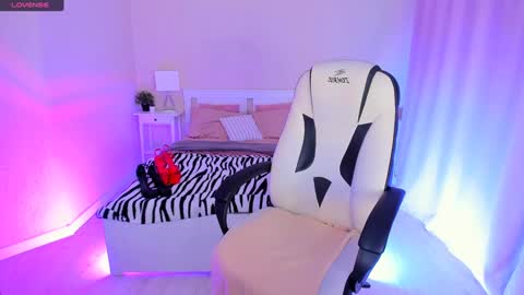 Snapshot of helenaregal chatting on January 2025 07:38:02 AM Helena online show from January 2025 07:38:02 AM