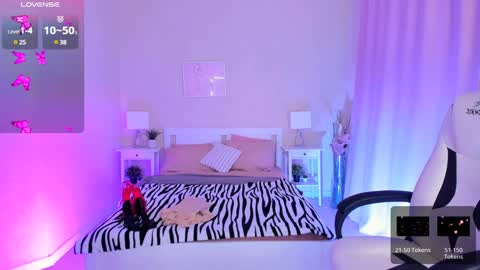 Snapshot of helenaregal chatting on February 2025 09:30:01 AM Helena online show from February 2025 09:30:01 AM