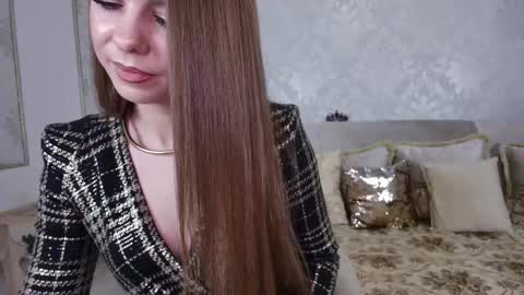 Snapshot of helenbenit chatting on February 2025 12:08:02 AM Helen online show from February 2025 12:08:02 AM