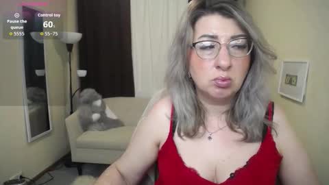 helenenigma online show from November 2025 07:43:01 PM