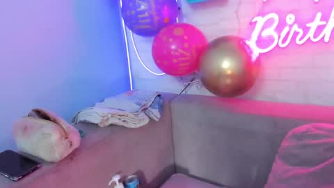 Snapshot of helenn_monroy1 chatting on January 2025 11:40:02 AM online show from January 2025 11:40:02 AM