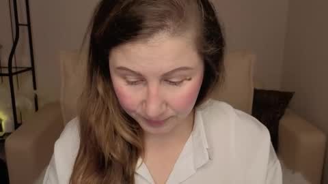 Snapshot of helens_lov chatting on November 2025 01:52:01 AM Helen online show from November 2025 01:52:01 AM