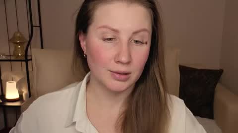 Snapshot of helens_lov chatting on March 2026 07:47:02 AM Helen online show from March 2026 07:47:02 AM