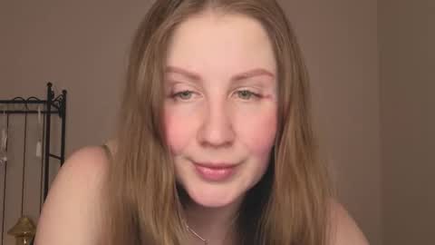 Snapshot of helens_lov chatting on March 2026 07:45:01 AM Helen online show from March 2026 07:45:01 AM