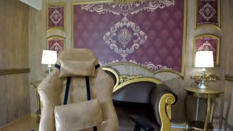 Snapshot of helenstanfordd chatting on September 2025 12:08:02 PM Helen or Hells online show from September 2025 12:08:02 PM