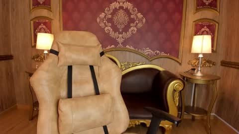 Snapshot of helenstanfordd chatting on September 2025 01:27:01 PM Helen or Hells online show from September 2025 01:27:01 PM