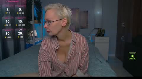 Snapshot of helgahimmele chatting on December 2024 04:55:02 PM Helga online show from December 2024 04:55:02 PM