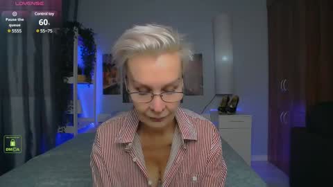 Snapshot of helgahimmele chatting on December 2024 03:44:01 PM Helga online show from December 2024 03:44:01 PM