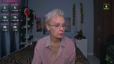 Snapshot of helgahimmele chatting on December 2024 03:49:02 PM Helga online show from December 2024 03:49:02 PM