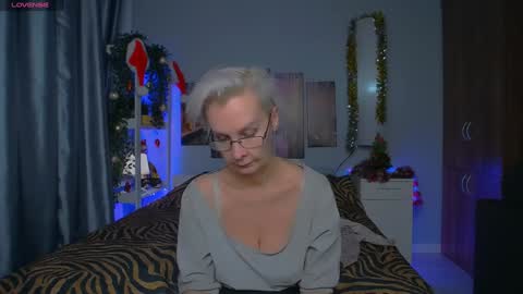 Snapshot of helgahimmele chatting on January 2025 12:42:01 AM Helga online show from January 2025 12:42:01 AM