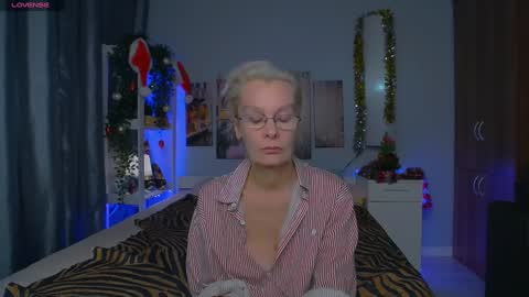 Snapshot of helgahimmele chatting on January 2025 02:15:02 AM Helga online show from January 2025 02:15:02 AM