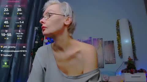 Snapshot of helgahimmele chatting on January 2025 02:20:01 AM Helga online show from January 2025 02:20:01 AM