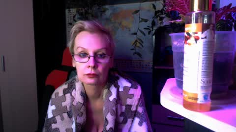 Helga online show from April 2026 09:59:02 PM
