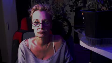 Helga online show from June 2026 10:40:02 PM