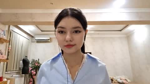 Alice online show from November 2025 05:02:01 PM