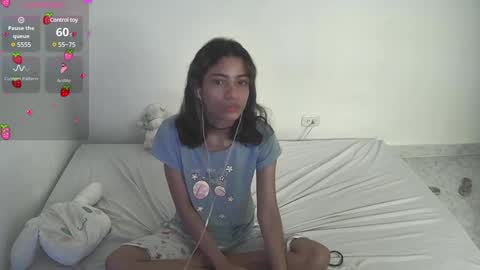 Helia Transfem and Amy online show from January 2025 03:24:01 PM