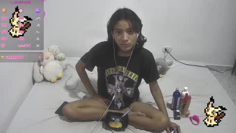 Helia Transfem and Amy online show from January 2025 05:42:01 AM