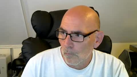 Snapshot of helikev26 chatting on June 2026 08:47:01 PM helikev26 online show from June 2026 08:47:01 PM