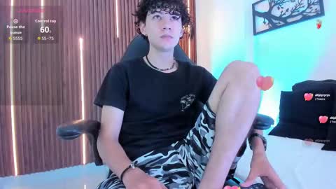 helios_obscuro online show from October 2025 12:02:01 PM