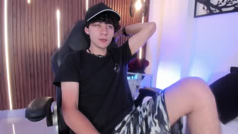 helios_obscuro online show from October 2025 03:29:01 AM