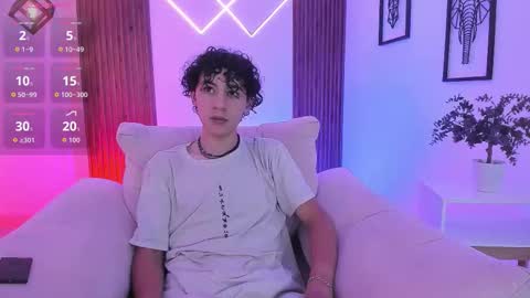 helios_obscuro online show from October 2025 03:14:01 AM