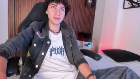 helios_obscuro online show from October 2025 02:57:02 AM