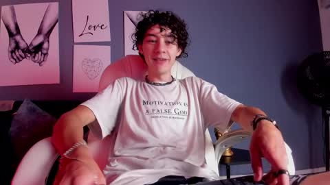 helios_obscuro online show from November 2025 04:23:02 AM