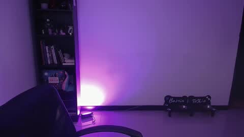 Snapshot of hell_dancer_ chatting on February 2026 02:13:02 AM Lexa online show from February 2026 02:13:02 AM