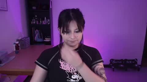 Snapshot of hell_dancer_ chatting on March 2026 08:26:33 AM Lexa online show from March 2026 08:26:33 AM