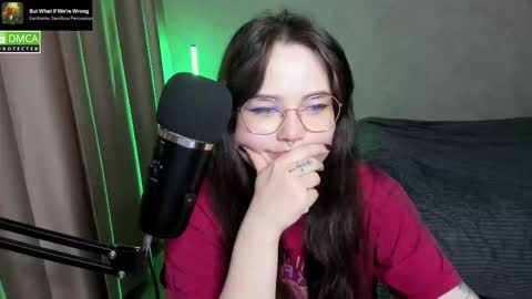 Red online show from March 2025 09:59:02 PM