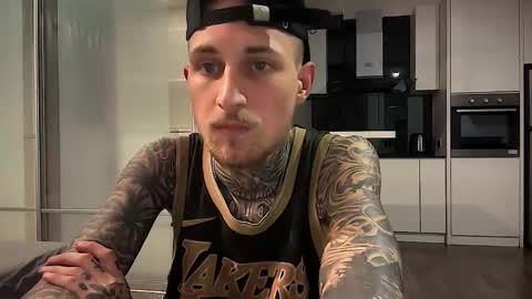 Snapshot of hellacozy chatting on February 2026 09:22:02 PM hellacozy online show from February 2026 09:22:02 PM