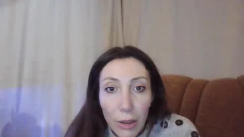 HellaryTourent online show from February 2026 03:00:02 PM